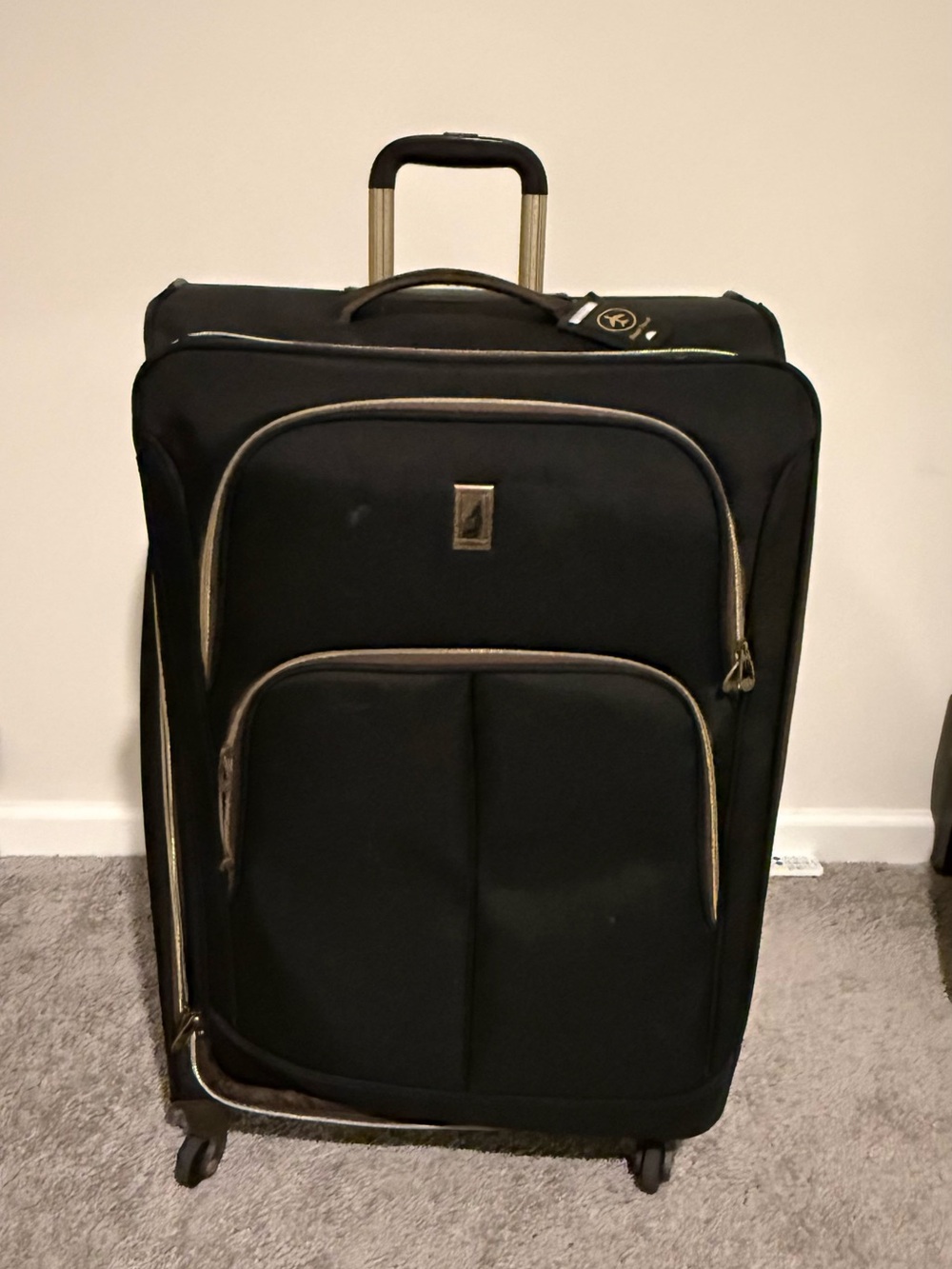 London Fog Luggage Bag